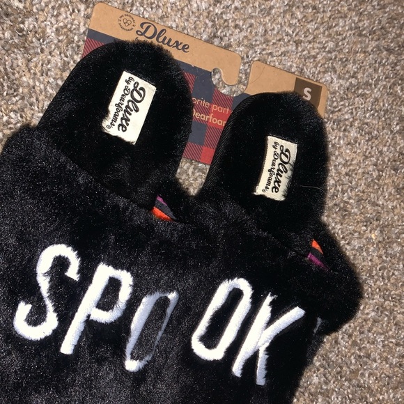 Spooky slippers - Picture 2 of 4